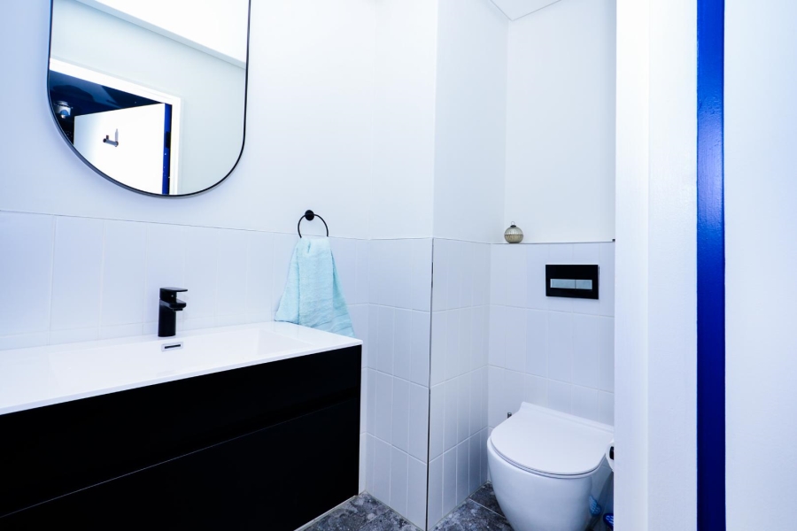 To Let 1 Bedroom Property for Rent in Sea Point Western Cape